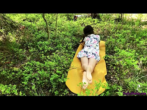 ❤️ Un străin de pe Tinder îmi masturbează păsărica și o fute cu pasiune în pădure ❤ at ro.xxxtun.ru ️❤