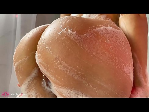 ❤️ Bruneta își masturbează păsărica cu un vibrator până la orgasm intens în duș ❤  at ro.xxxtun.ru ️❤
