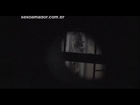❤️ Blondina este filmată în secret de un voyeur din cartier ascuns în spatele unor cărămizi goale ❤  at ro.xxxtun.ru ️❤