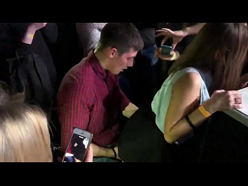 ❤️ Sex real într-un club de noapte rusesc. O rusoaică de 18 ani în anus și vagin futută într-un club de noapte ❤  at ro.xxxtun.ru ️❤